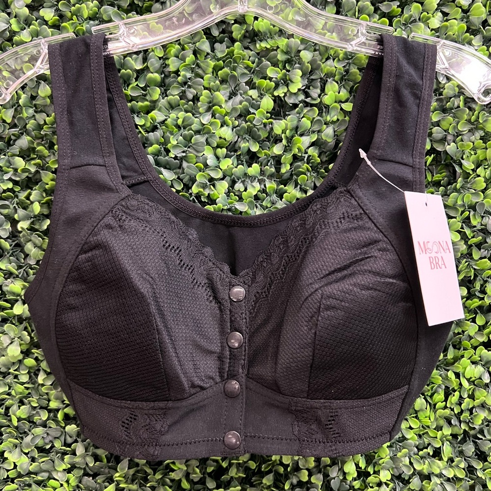 NWT Moona Black Senior Bra